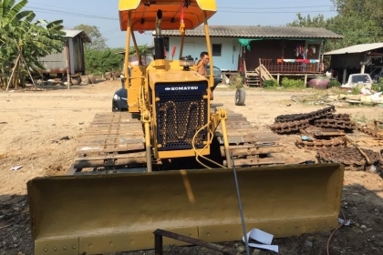 ขายรถแทร็กเตอร์ D20-5PL รถใช้งานปกติ ราคาต่อรองได้ โทร0616613023แพรว