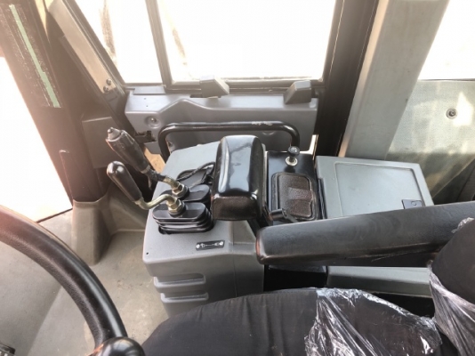 ขายรถตักล้อยาง CAT 962G นำเข้าเองจากญี่ปุ่น สภาพสวยพร้อมใช้ มีVDOการทำงานครับ ขายรถตักล้อยาง CAT 962G นำเข้าเองจากญี่ปุ่น สภาพสวยพร้อมใช้ มีVDOการทำงานครับ