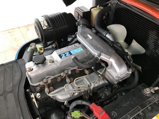 TOYOTA 6FD30 ยก3ตัน เครื่องยนตร์ดีเซล งาฮิ๊ง เสา3เมตร รถสวยมาก TOYOTA 6FD30 ยก3ตัน เครื่องยนตร์ดีเซล งาฮิ๊ง เสา3เมตร รถสวยมาก