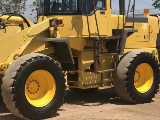 ขายรถตักล้อยาง KOMATSU WA200-3E แขนยาวพิเศษ รถนอกนำเข้าจากญี่ปุ่น สภาพสวยพร้อมใช้