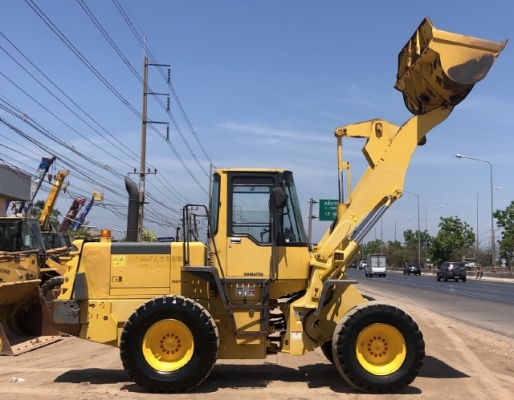 ขายรถตักล้อยาง KOMATSU WA200-3E แขนยาวพิเศษ รถนอกนำเข้าจากญี่ปุ่น สภาพสวยพร้อมใช้