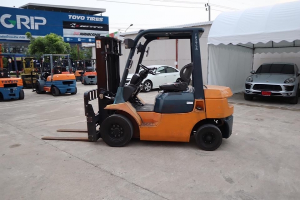 ขายถูกมาก TOYOTA 7FG20 เบนซิล ขนาด 2ตัน เกียร์ automatic งาสไลด์