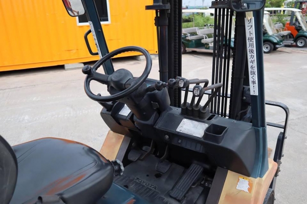 ขายถูกมาก TOYOTA 7FG20 เบนซิล ขนาด 2ตัน เกียร์ automatic งาสไลด์