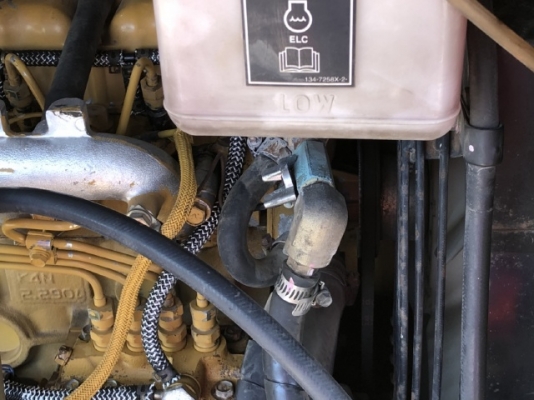 ขายรถขุด CAT 305SR คอนโทรลสั้น ปั๊มนิ้ว นำเข้าเองจากญี่ปุ่น สภาพสวยพร้อมใช้ มีVDOการทำงานครับ