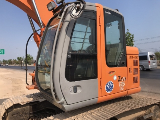 ขายรถขุด HITACHI ZX135US นำเข้าเองจากญี่ปุ่น สภาพสวยพร้อมใช้ มีVDOการทำงานครับ