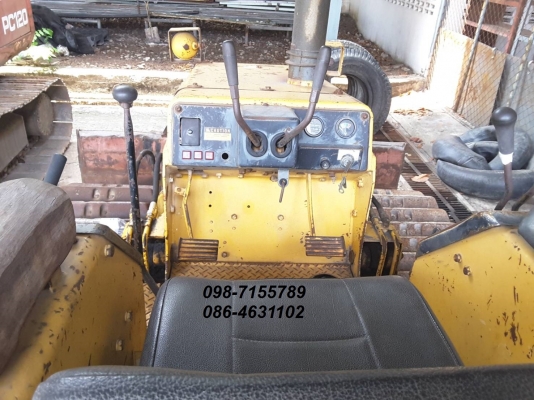 ขาย!! >>> รถแทรกเตอร์ Komatsu D20P รุ่น 6 รถพร้อมใช้งาน <<< เบอร์ติดต่อ 098-7155789 086-4631102