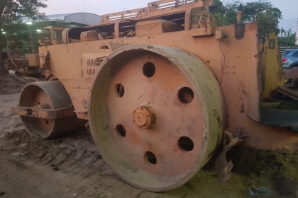 ขายรถบด!! >>> Watanabe 3ล้อ 10ตัน ขายถูกๆ ใช้งานได้ <<< เบอร์ติดต่อ 098-7155789 086-4631102