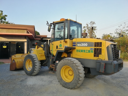 ขาย KOMATSU WA200-6 นำเข้าจากญี่ปุ่น โทร&bull;090-986-2521 อ๊อบ