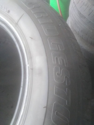 185/65R14​ BRIDGESTONE​ TURANZA​AR-10​ ขาย 3​ เส้น​ 1400​บาท​ โทร.0814273941​ ต​จว.ส่ง​ได้ครั​บ