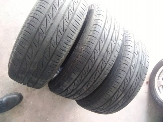 185/65R14​ BRIDGESTONE​ TURANZA​AR-10​ ขาย 3​ เส้น​ 1400​บาท​ โทร.0814273941​ ต​จว.ส่ง​ได้ครั​บ