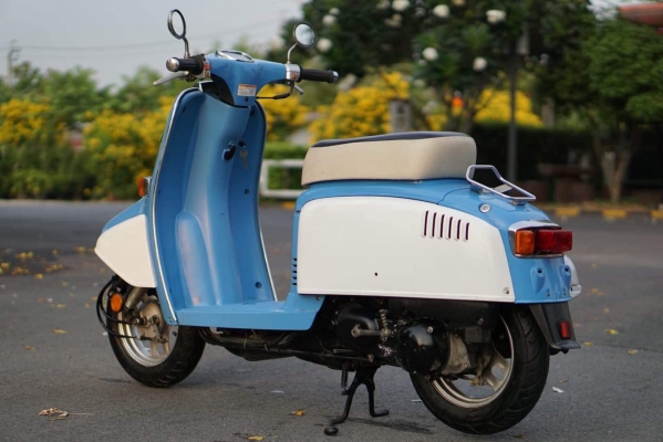 ร้าน วุฒิ นนบุรี ขาย HONDA Julio 50cc. สวยๆคันเล็กน่ารักเครื่องดรพร้อมใช้งาน