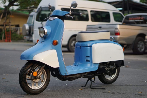 ร้าน วุฒิ นนบุรี ขาย HONDA Julio 50cc. สวยๆคันเล็กน่ารักเครื่องดรพร้อมใช้งาน