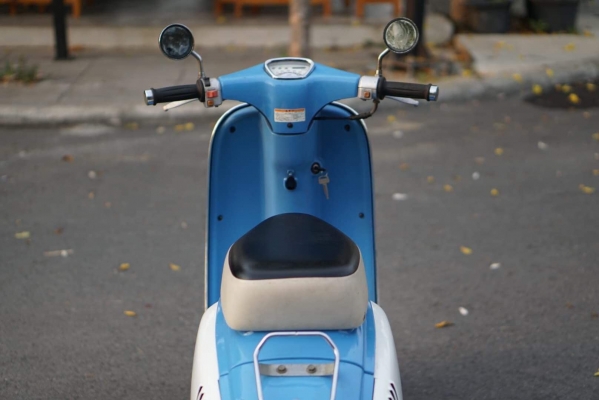 ร้าน วุฒิ นนบุรี ขาย HONDA Julio 50cc. สวยๆคันเล็กน่ารักเครื่องดรพร้อมใช้งาน