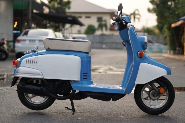 ร้าน วุฒิ นนบุรี ขาย HONDA Julio 50cc. สวยๆคันเล็กน่ารักเครื่องดรพร้อมใช้งาน
