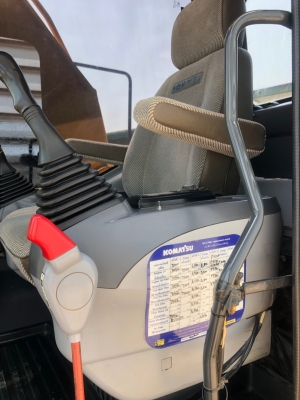 ขาย Komatsu PC200-7 ขาย Komatsu PC200-7