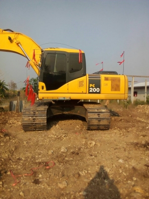 ขาย Komatsu PC200-7 ขาย Komatsu PC200-7