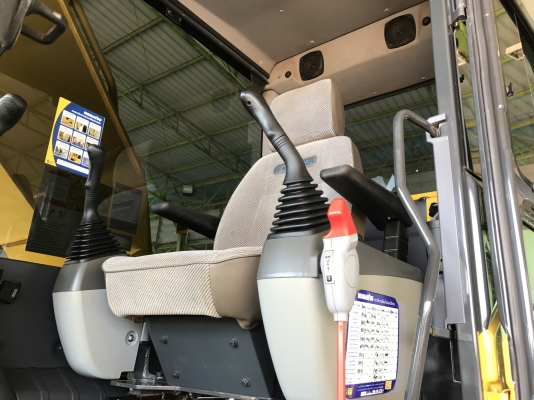 ขาย KOMATSU PC200-8MO เดิมๆ พร้อมใช้งาน 4400ชั่วโมง(PM7000ชม) สนใจติดต่อโดยตรง 081-4283210 ขาย KOMATSU PC200-8MO เดิมๆ พร้อมใช้งาน 4400ชั่วโมง(PM7000ชม) สนใจติดต่อโดยตรง 081-4283210