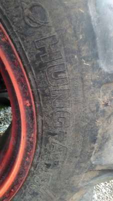 ยางรถไถบอบ13/6/26สนใจสอบถามมาคับ