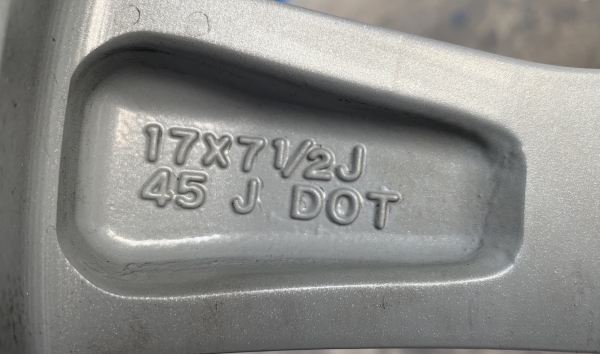 ล้อแม็กป้ายแดง 5รู114 Toyota Camry 2019 ขอบ 17 สวยกริ๊บ ล้อแม็กป้ายแดง 5รู114 Toyota Camry 2019 ขอบ 17 สวยกริ๊บ