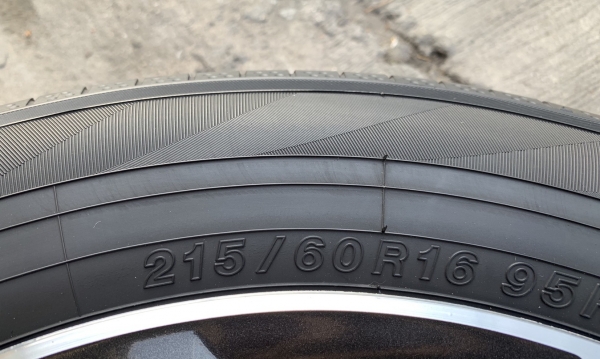 ล้อแม็ก 5รุ114 Toyota Camry Hibrid ขอบ 16 สีเทาหน้าเงา พร้อมยาง 215-60-16 Yokohama ปี 16 แม็กสวย ดอกยางหนา ล้อแม็ก 5รุ114 Toyota Camry Hibrid ขอบ 16 สีเทาหน้าเงา พร้อมยาง 215-60-16 Yokohama ปี 16 แม็กสวย ดอกยางหนา