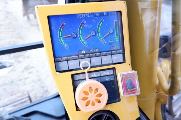 KOMATSU PC 200-8 MO KOMATSU PC 200-8 MO