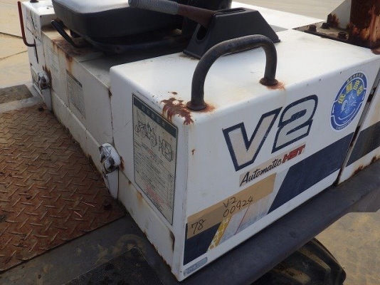 ขายรถตัก YANMAR V2 นำเข้าจากญี่ปุ่น พร้อมใช้ครับ ติดต่อ 063-9316985 ID LINE : 0639316985 ครับ