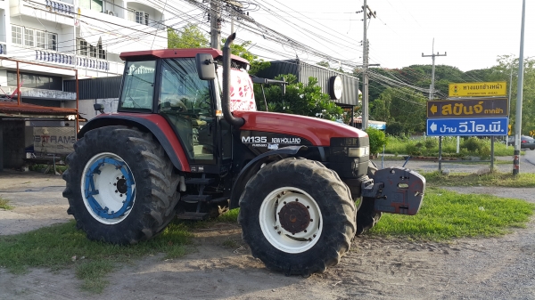 NEWHOLLAND M135