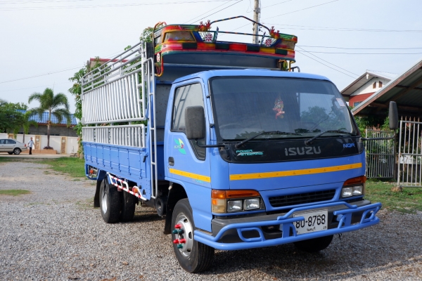 ขายรถอีซูซุ NQR140 ยาว 4.30 ม. โทร.087-951-2324 ขายรถอีซูซุ NQR140 ยาว 4.30 ม. โทร.087-951-2324