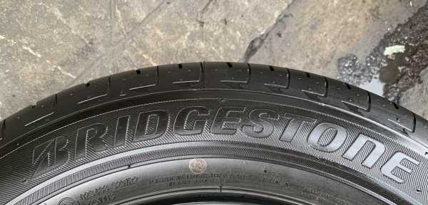 ยางป้ายแดง 175-65-14 Bridgestone รถออกปี 19