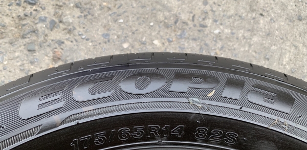 ยางป้ายแดง 175-65-14 Bridgestone รถออกปี 19
