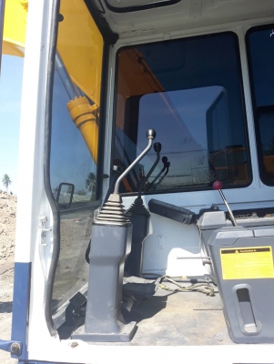 Komatsu PC120-5 ตัวเดินใหญ่ ไฟฟ้าตัด เครื่องดี ปั๊มแรง บูมสวยไม่มีร้าว เอว เฟรมใช้ได้ โซ่สวย ใบแทร็ก 50 cm มีแอร์ เอกสารซื้อขาย