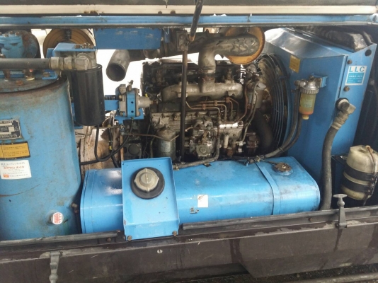 ขาย เครื่องปั๊มลม AIRMAN PDS 265 S เครื่อง Isuzu 4 BD พร้อมใช้งาน สนใจ 0909527888 โจ้