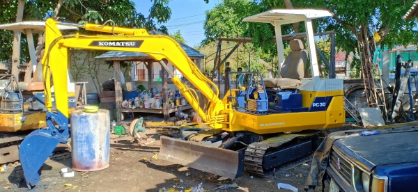 ขายด่วนครับ PC30-6 รถใช้งานปกติ ครับ