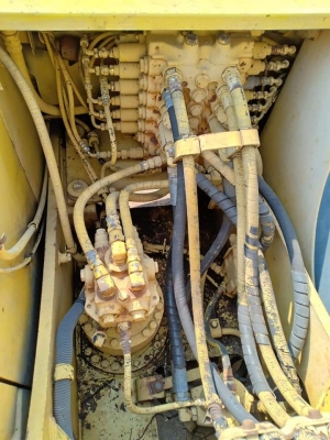 ขายจ้า..KOMATSU PC 120-6 เก่านอกแท้  สภาพสวย เดิมๆๆ  ใช้งานมาน้อย  ลองระบบกันได้ทุุุุกวัน โทร 059-3818694 จ๊อย