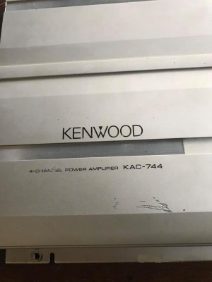 ขายแอม์KENWOOD สองตัว ลดแล้ววันนี้ 3200 ขนไป ขายแอม์KENWOOD สองตัว ลดแล้ววันนี้ 3200 ขนไป
