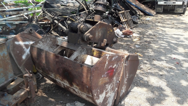 ขาย บุ้งกี้ ตัวหนีบ HIAB หมุนได้รอบตัว เก่า JAPAN 45000 บาท โทร 084-5424150 ขาย บุ้งกี้ ตัวหนีบ HIAB หมุนได้รอบตัว เก่า JAPAN 45000 บาท โทร 084-5424150