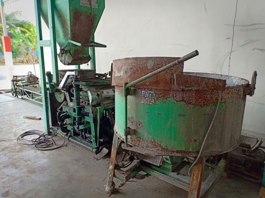 เครื่องอัดอิฐบล๊อค