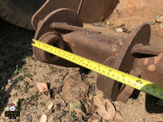 (ปิดการขาย) บุ้งกี๋ แบคโฮ พร้อมใช้งาน จัดไปราคาถูกๆ (Backhoe buckets) (ปิดการขาย) บุ้งกี๋ แบคโฮ พร้อมใช้งาน จัดไปราคาถูกๆ (Backhoe buckets)