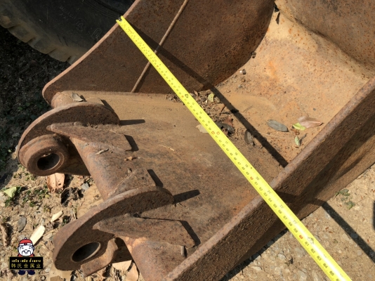 (ปิดการขาย) บุ้งกี๋ แบคโฮ พร้อมใช้งาน จัดไปราคาถูกๆ (Backhoe buckets) (ปิดการขาย) บุ้งกี๋ แบคโฮ พร้อมใช้งาน จัดไปราคาถูกๆ (Backhoe buckets)