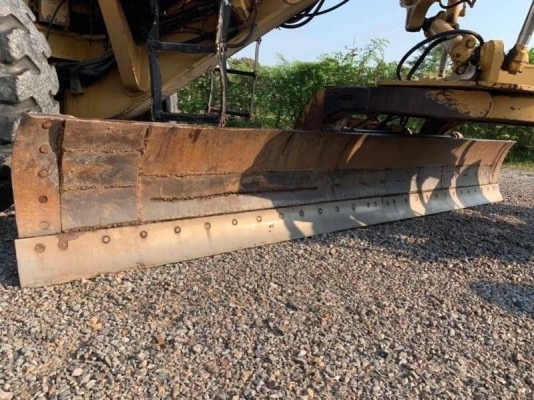 ขาย 1,180,000 รถเกรด CATTERPILAR 12G ชีเรียล 61M13830 เครื่อง 10Z แรง ใบมีด 14 ฟุต สภาพสวยเก่านอก เอกสารเล่มทะเบียน  รถอยู่  นครปฐม โทร 0610710295  สนใจ รายการสินค้า อื่นๆ ที่ เว็ปไชค์ Truck2Hand https://www.truck2hand.com/index.php?actions=content/search