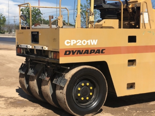 ขายรถบด 7 ล้อยาง DYNAPAC CP201W นำเข้าเองจากญี่ปุ่น สภาพสวยพร้อมใช้ มีVDOการทำงานครับ ขายรถบด 7 ล้อยาง DYNAPAC CP201W นำเข้าเองจากญี่ปุ่น สภาพสวยพร้อมใช้ มีVDOการทำงานครับ