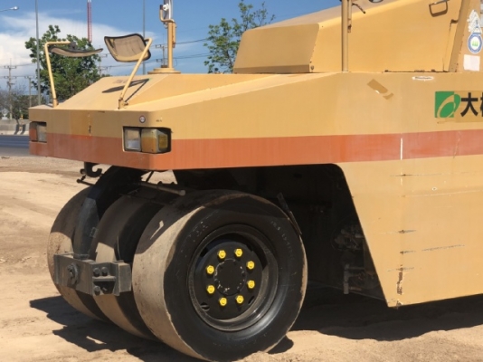 ขายรถบด 7 ล้อยาง DYNAPAC CP201W นำเข้าเองจากญี่ปุ่น สภาพสวยพร้อมใช้ มีVDOการทำงานครับ ขายรถบด 7 ล้อยาง DYNAPAC CP201W นำเข้าเองจากญี่ปุ่น สภาพสวยพร้อมใช้ มีVDOการทำงานครับ