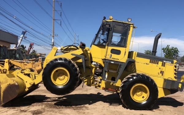 ขายรถตักล้อยาง KOMATSU WA300-3E นำเข้าเองจากญี่ปุ่น สภาพสวยพร้อมใช้ มีVDOการทำงานครับ