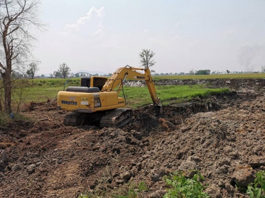 โคมัสสุ PC 200-8A  รถเดิม สมุดพร้อม จดทะเบียนปี56 สภาพพร้อมใช้งาน 8,xxxชั่วโมง