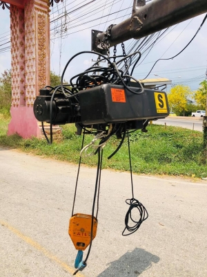 รอกสลิงไฟฟ้าญี่ปุ่น Mitsubishi JAPAN ขนาด 1000 kg สลิงยาว 12 m แก้สายใช้ 380V สภาพสวยขึ้นลงนุ่มนวลพร้อมใช้ รอกสลิงไฟฟ้าญี่ปุ่น Mitsubishi JAPAN ขนาด 1000 kg สลิงยาว 12 m แก้สายใช้ 380V สภาพสวยขึ้นลงนุ่มนวลพร้อมใช้