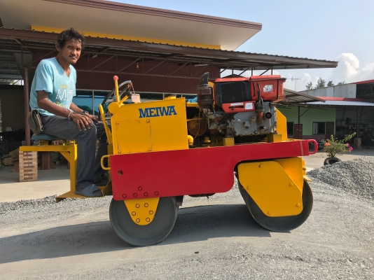 ขายรถบด1.5ตันMEIWAรุ่นMUS12นำเข้าญี่ปุ่นไม่เคยใช้งานในไทย หน้าเหล็กหลังเหล็กเครื่องดีเซล สภาพดีพร้อมใช้งาน มีให้เลือกหลายคันหลายขนาด Line: jiraroj2909