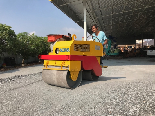 ขายรถบด1.5ตันMEIWAรุ่นMUS12นำเข้าญี่ปุ่นไม่เคยใช้งานในไทย หน้าเหล็กหลังเหล็กเครื่องดีเซล สภาพดีพร้อมใช้งาน มีให้เลือกหลายคันหลายขนาด Line: jiraroj2909
