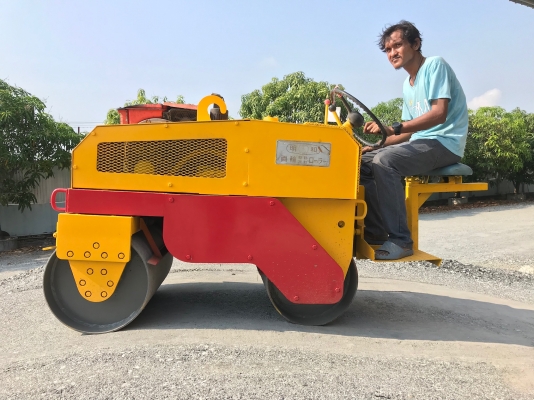 ขายรถบด1.5ตันMEIWAรุ่นMUS12นำเข้าญี่ปุ่นไม่เคยใช้งานในไทย หน้าเหล็กหลังเหล็กเครื่องดีเซล สภาพดีพร้อมใช้งาน มีให้เลือกหลายคันหลายขนาด Line: jiraroj2909