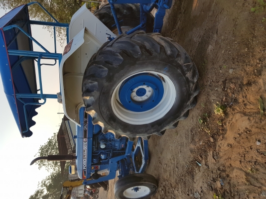 ขายรถไถฟอร์ด 6610