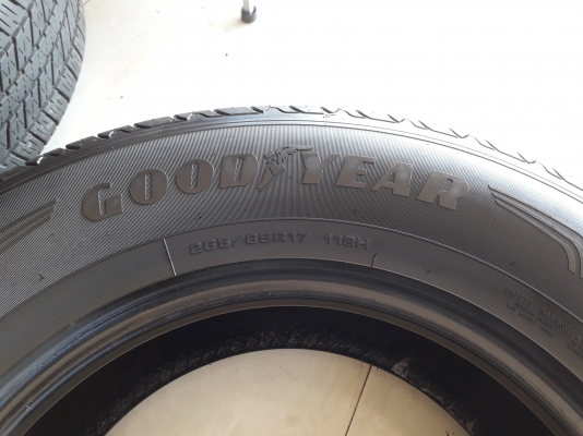 ยาง265/65/17 ปี17 GOODYEAR EFFICIENT GRIP PERFORMANCE SUV 4 เส้น